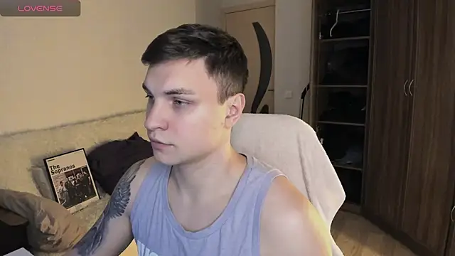 handsome guy01 online show from 10/06/25, 03:31