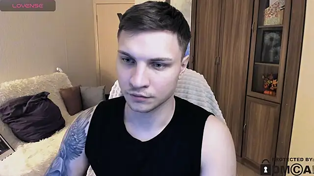 handsome guy01 online show from 10/27/25, 06:01