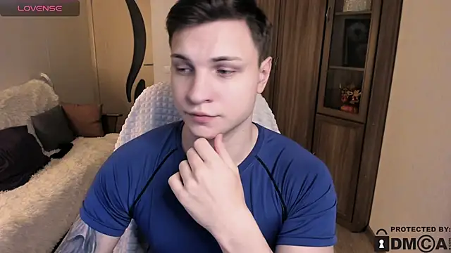 handsome guy01 online show from 11/19/25, 11:27