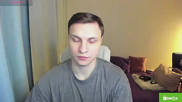 handsome guy01 online show from 03/25/26, 04:46