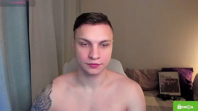 handsome guy01 online show from 04/23/26, 08:33