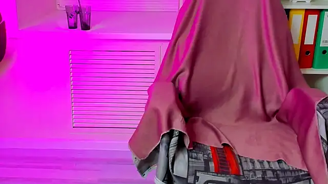 CarolGiggly online show from 11/19/25, 07:25