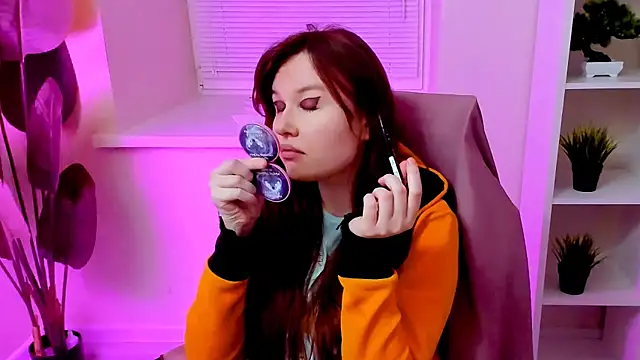 CarolGiggly online show from 04/23/26, 12:29