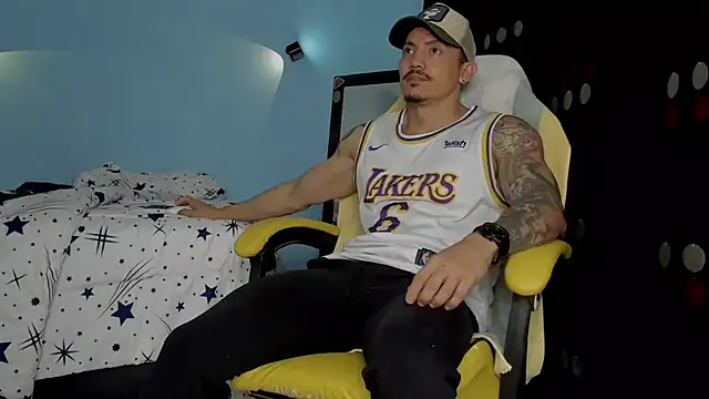 Alex motta online show from 09/23/25, 03:09