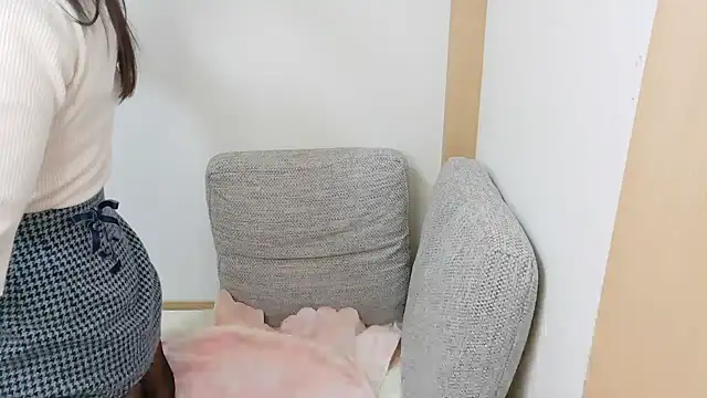 Hana-tan online show from 11/23/25, 03:28