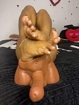 Snapshot of Gerallima_1 chatting on 02/24/25, 10:37 Gerallima 1 online show from 02/24/25, 10:37