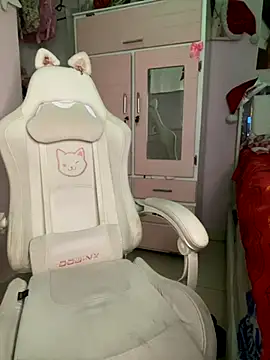 Snapshot of Gerallima_1 chatting on 11/21/25, 09:41 Gerallima 1 online show from 11/21/25, 09:41