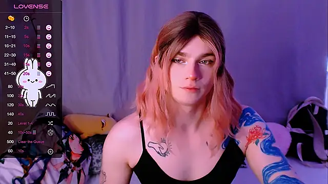 Alice Hells online show from 09/26/25, 04:27