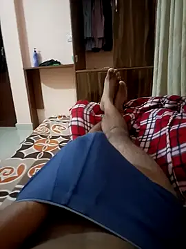 RRahullove69 online show from 10/17/25, 10:56