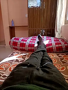 RRahullove69 online show from 12/02/25, 07:47