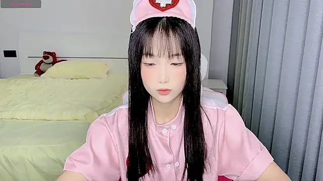 Snapshot of -Wendy__ chatting on 12/19/24, 03:52 -Wendy online show from 12/19/24, 03:52