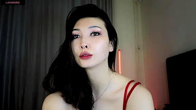 Snapshot of honey_yani chatting on 05/17/26, 11:23 honey yani online show from 05/17/26, 11:23