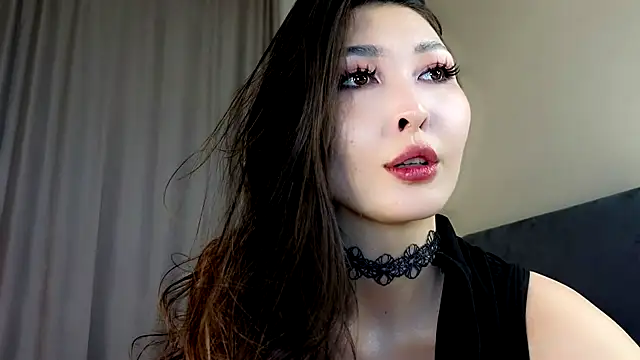 Snapshot of honey_yani chatting on 05/22/26, 11:21 honey yani online show from 05/22/26, 11:21