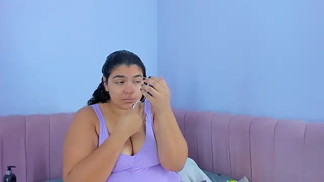 Tiffanymiller00 online show from 12/14/24, 01:59