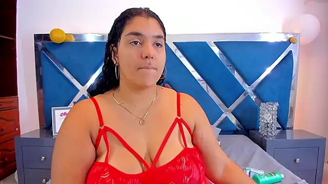 Tiffanymiller00 online show from 12/19/25, 02:02