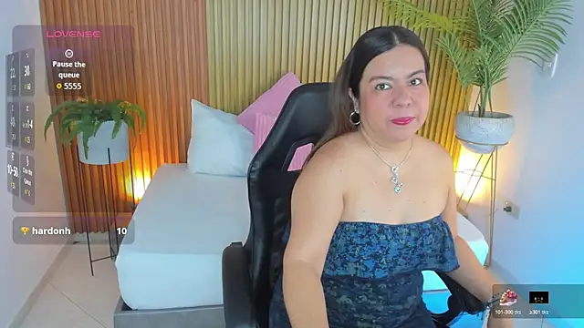 Snapshot of nahia_13 chatting on 07/28/26, 12:23 nahia 13 online show from 07/28/26, 12:23