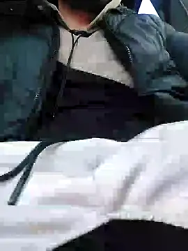 Snapshot of vasin12788bv chatting on 02/10/25, 03:32 vasin12788bv online show from 02/10/25, 03:32