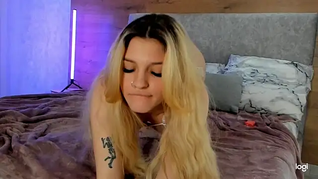 Snapshot of ShySonya chatting on 02/03/25, 05:14 ShySonya online show from 02/03/25, 05:14