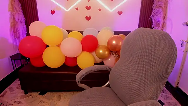 lunaalynch online show from 04/21/26, 08:55