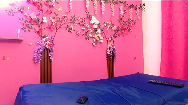 analdeepalejandra18 online show from 11/17/25, 07:08