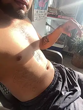 Snapshot of MrSoulMommy chatting on 11/08/25, 12:27 MrSoulMommy online show from 11/08/25, 12:27