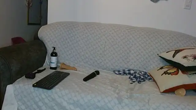 Vanessa Aniston online show from 02/13/26, 07:26