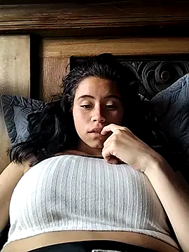 Alexandra 65 online show from 10/28/25, 03:47