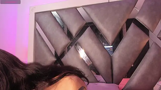 Snapshot of Mis__lola chatting on 02/19/25, 07:16 Mis lola online show from 02/19/25, 07:16