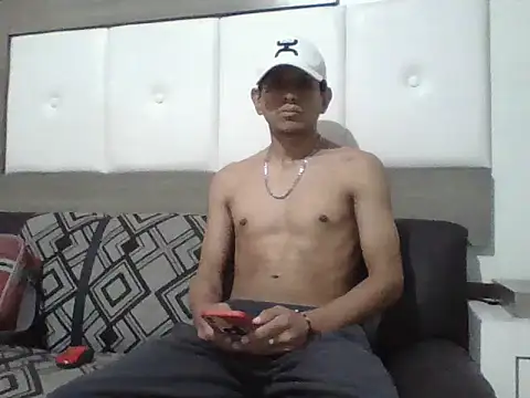 oiram27 online show from 10/25/25, 08:36