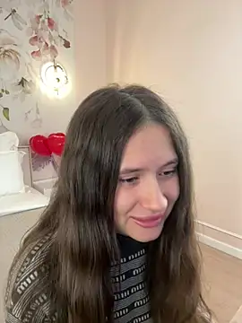 milaleoneli online show from 02/18/26, 03:08