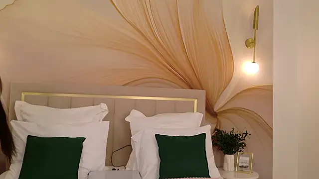 milaleoneli online show from 07/22/26, 03:04