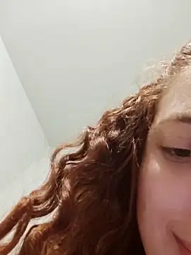 Snapshot of Sweetxxxmoore chatting on 03/18/25, 11:20 Sweetxxxmoore online show from 03/18/25, 11:20