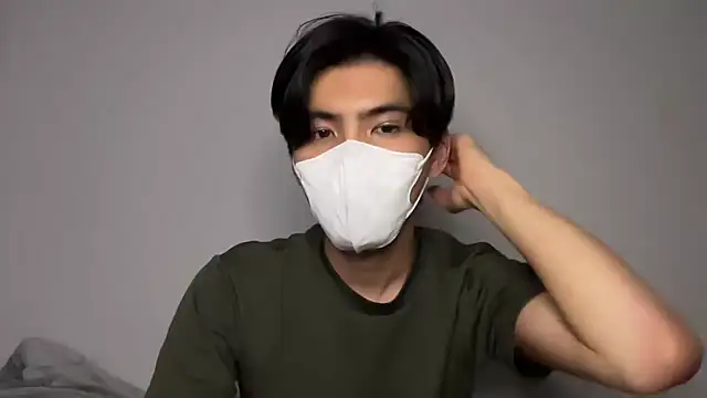 Snapshot of Lio_kun chatting on 10/15/25, 03:12 Lio kun online show from 10/15/25, 03:12
