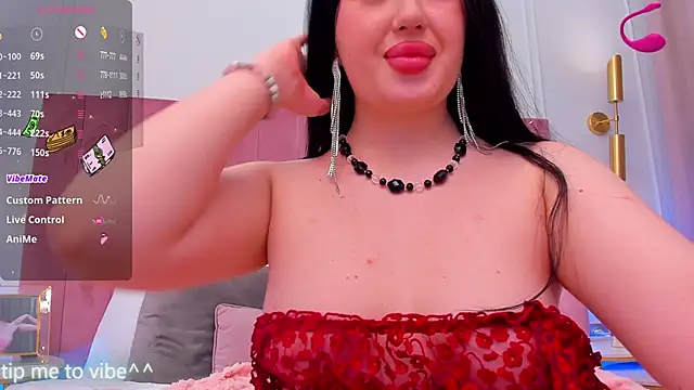 Snapshot of Mayzzie chatting on 03/15/25, 03:18 Mayzzie online show from 03/15/25, 03:18