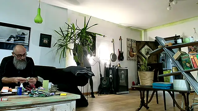 Kingsscepter online show from 10/06/25, 07:17