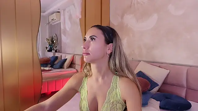 JullyBlair online show from 11/30/25, 05:44