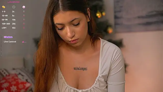 Snapshot of emilianorth_ chatting on 12/10/24, 04:27 emilianorth online show from 12/10/24, 04:27