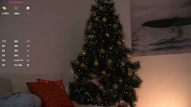 Snapshot of emilianorth_ chatting on 12/28/24, 01:17 emilianorth online show from 12/28/24, 01:17