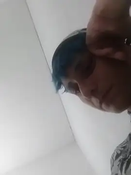 Snapshot of Luci_foxx chatting on 10/01/25, 01:33 Luci foxx online show from 10/01/25, 01:33