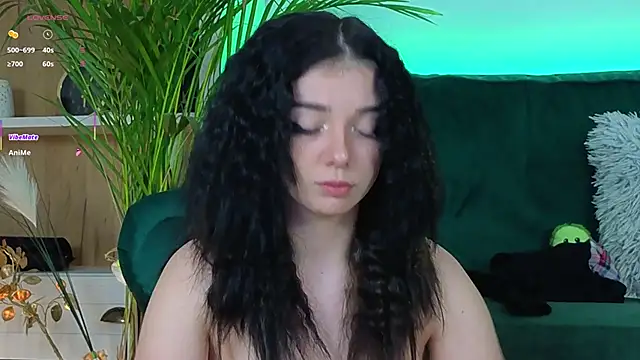 AveryWillow online show from 10/19/25, 02:56