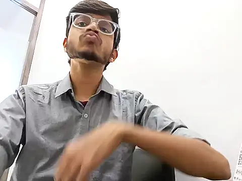 skinnyyyyyyyyy online show from 02/18/25, 08:27