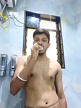 skinnyyyyyyyyy online show from 10/08/25, 04:32