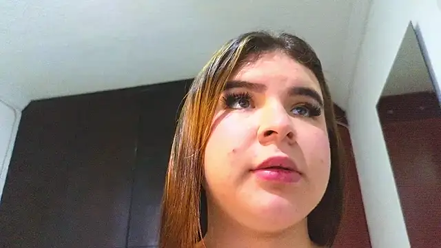 Snapshot of mandy_renzon1_ chatting on 02/27/25, 03:15 mandy renzon1 online show from 02/27/25, 03:15