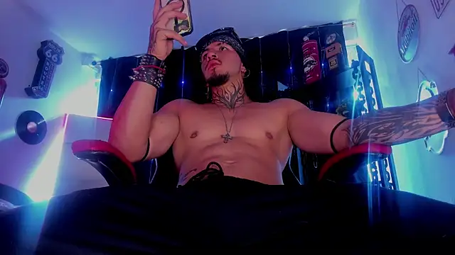 the beast master  online show from 11/19/25, 08:09