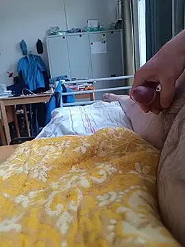 Snapshot of awesome-dirty-dick chatting on 06/08/26, 06:03 awesome-dirty-dick online show from 06/08/26, 06:03