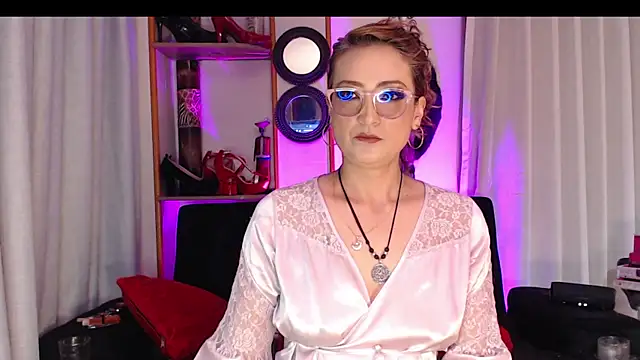 Snapshot of AdeleMourfg chatting on 02/23/25, 03:45 AdeleMourfg online show from 02/23/25, 03:45