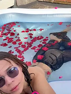 CaroSainz online show from 01/18/25, 08:51