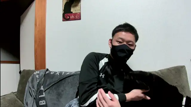 Snapshot of tuki_fu chatting on 12/16/24, 02:38 tuki fu online show from 12/16/24, 02:38