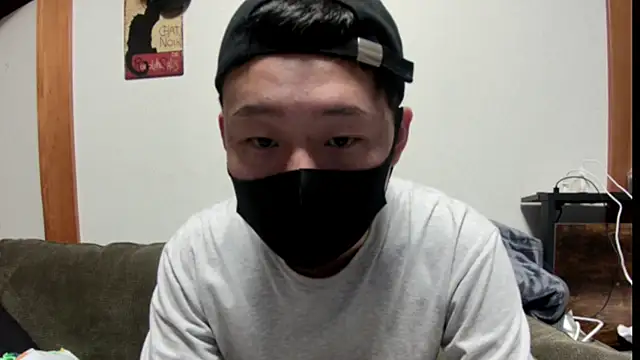 Snapshot of tuki_fu chatting on 01/03/25, 11:25 tuki fu online show from 01/03/25, 11:25