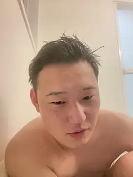 Snapshot of tuki_fu chatting on 02/05/25, 11:23 tuki fu online show from 02/05/25, 11:23